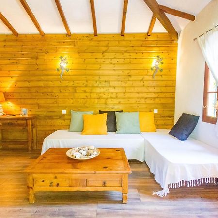 Gites Atemoya. Petit Bas Vent Fort Royal. Deshaies Ngoại thất bức ảnh