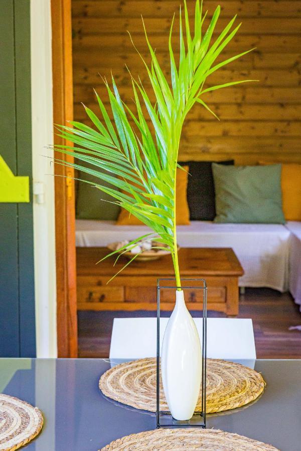 Gites Atemoya. Petit Bas Vent Fort Royal. Deshaies Ngoại thất bức ảnh